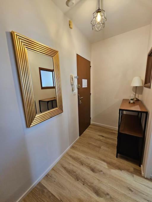 Ferienwohnung Le 19 #Terrasse#Parking Clermont-Ferrand Exterior foto
